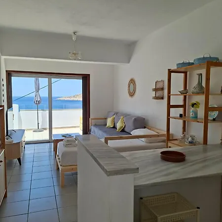Apartament Louis And Melitsaha *